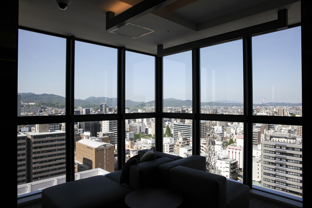 プラウドタワー岡山の外観写真