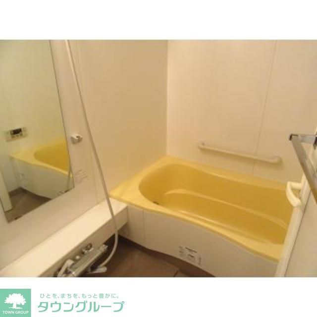 バス・シャワールーム　※写真は同タイプ住戸です。