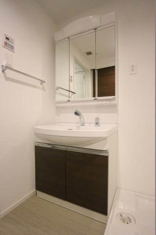 洗面設備　別部屋の写真です