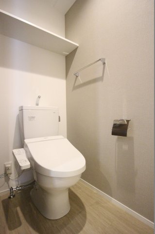 トイレ　別部屋の写真です