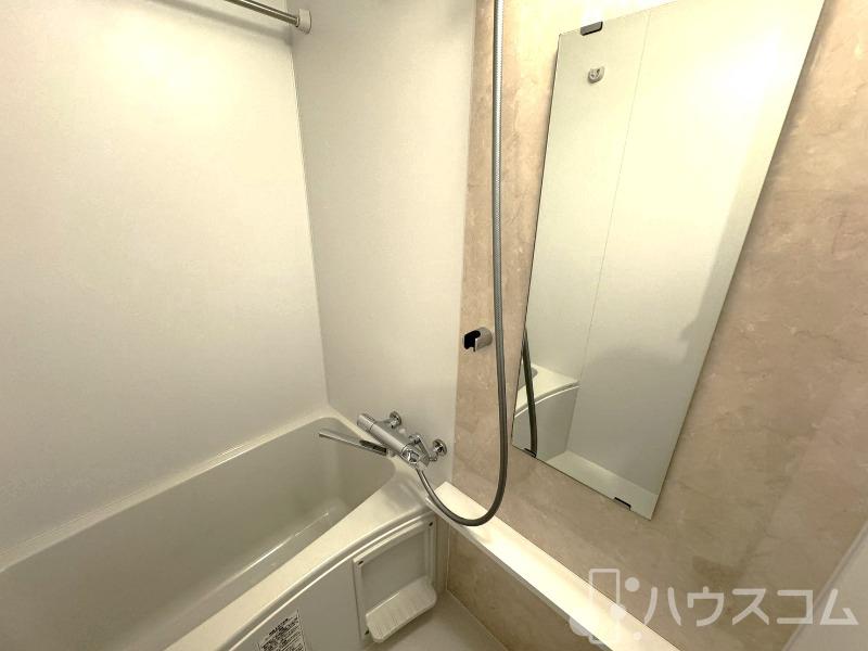 バス・シャワールーム　浴室乾燥機付き♪