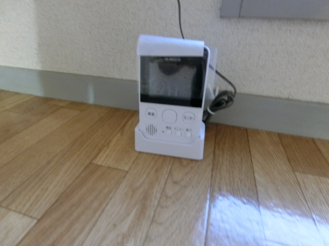 セキュリティ　ハンディタイプのモニターホン付き