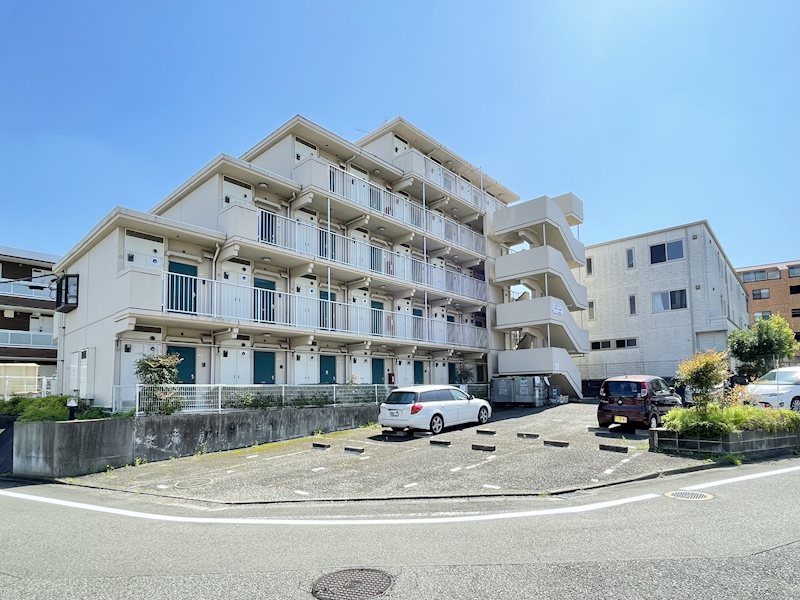 建物外観　無料インターネット使い放題！マンションタイプ！