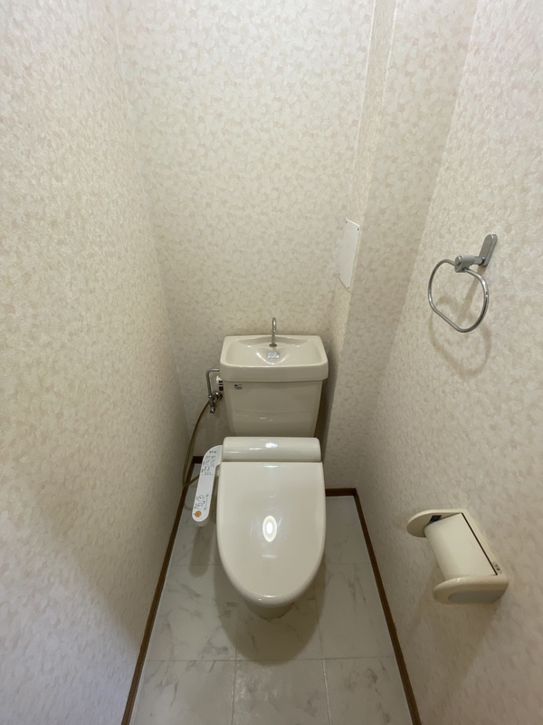トイレ　シンプルで使いやすいトイレです