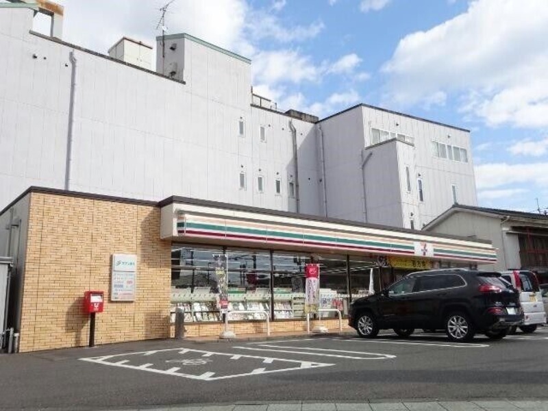 コンビニ　セブンイレブン鹿児島武1丁目店（コンビニ）まで236m