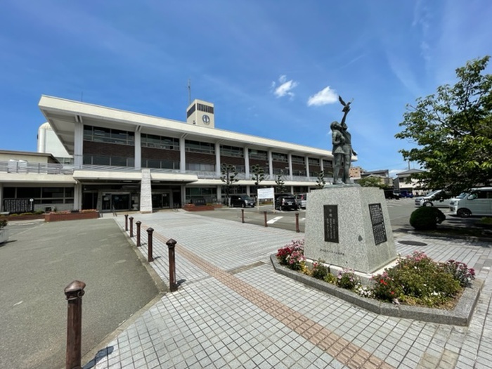役所　寝屋川市役所（役所）まで667m