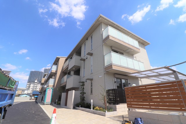 建物外観　グランドソレーユ久宝寺
