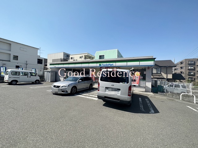 コンビニ　ファミリーマート 川崎有馬店（コンビニ）まで569m