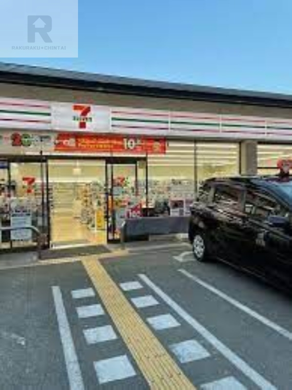 コンビニ　セブンイレブン伏見深草藤森店（コンビニ）まで417m