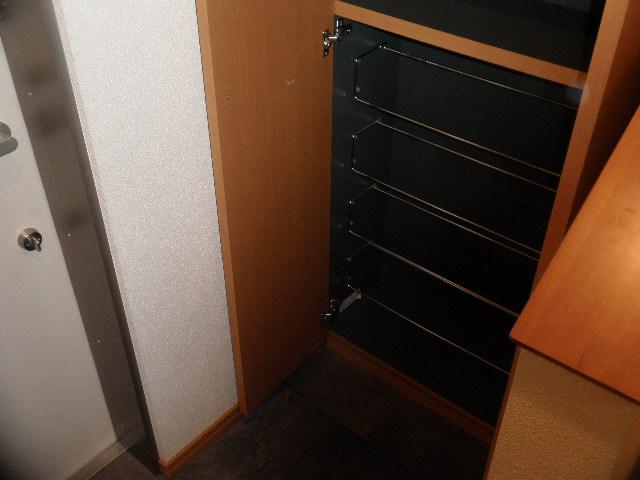 玄関　同間取別号室