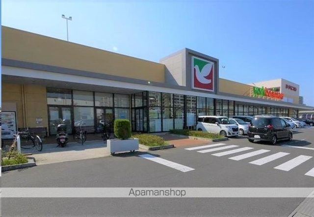 スーパー　ヨークベニマル太子堂店（スーパー）まで1040m