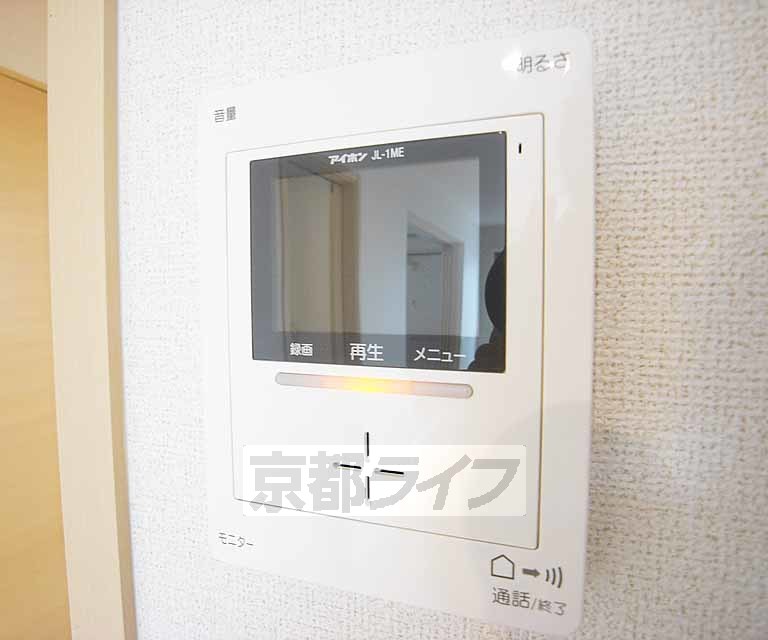 セキュリティ　鍵を開けずに訪問者を確認できちゃいます