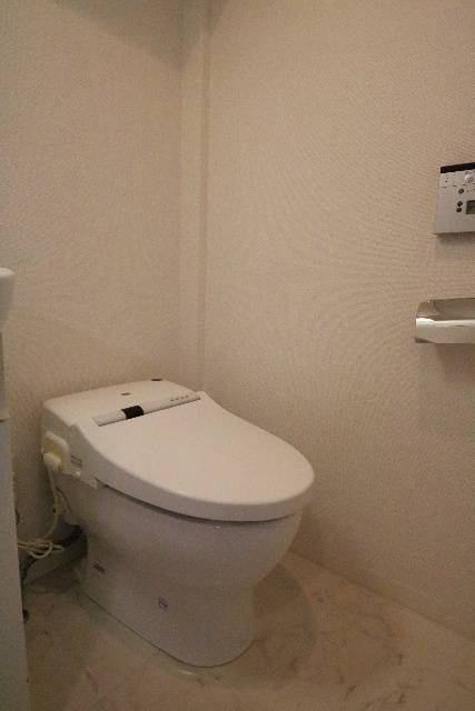 トイレ　同建物内別室の参考写真です。※現況優先