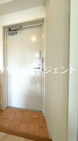玄関　玄関です※参考画像・反転タイプ