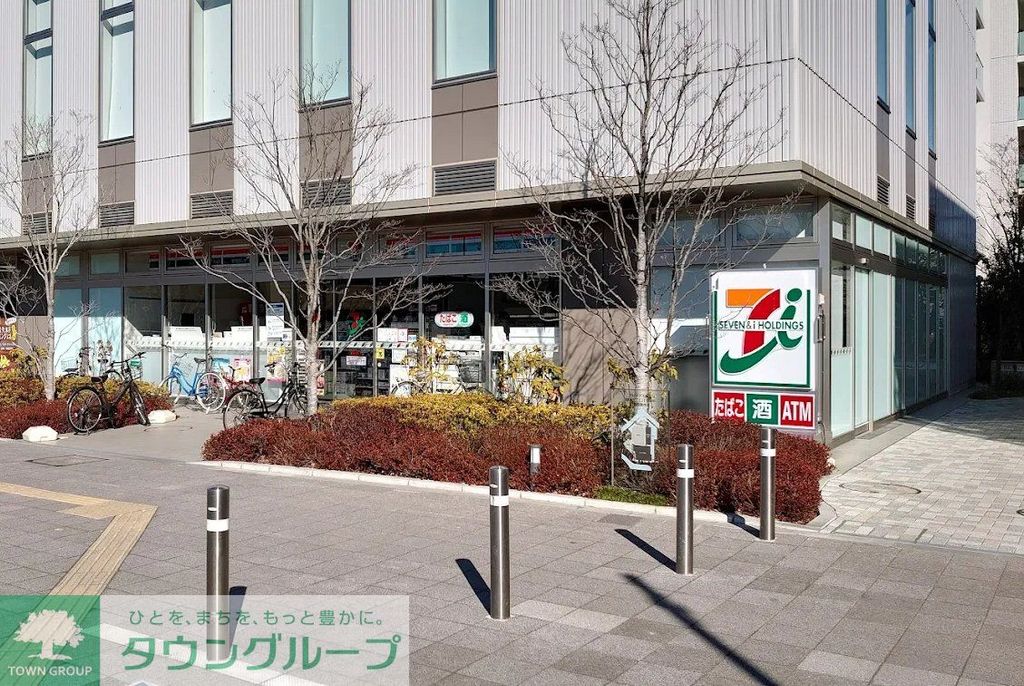 コンビニ　セブンイレブン蓮田駅西口店（コンビニ）まで520m