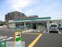 飲食店　ファミリーマート（飲食店）まで710m