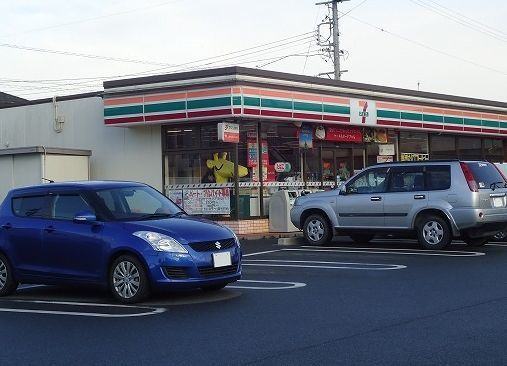 コンビニ　セブン-イレブン 西尾徳次町店（コンビニ）まで200m
