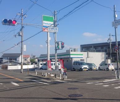 コンビニ　ファミリーマート 堺土師店（コンビニ）まで512m