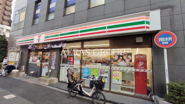 コンビニ　セブン-イレブン 文京本駒込４丁目店（コンビニ）まで180m