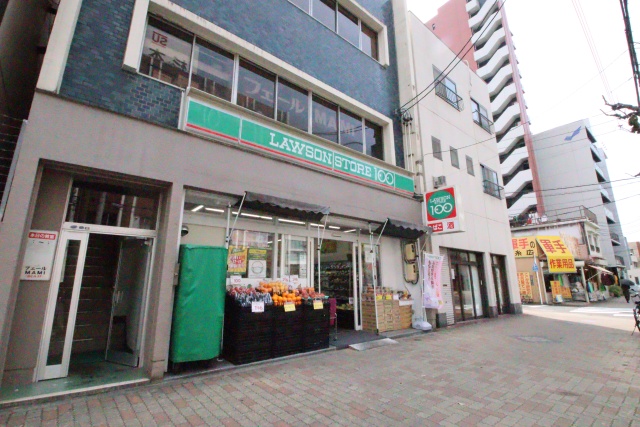 コンビニ　ローソンストア100 金山店（コンビニ）まで200m
