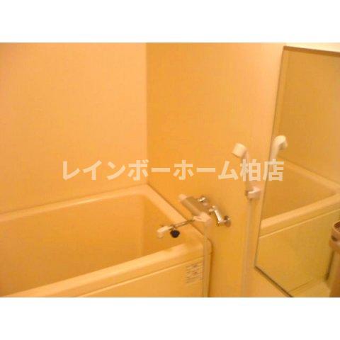 バス・シャワールーム　お風呂です