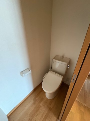 トイレ　別部屋参考写真