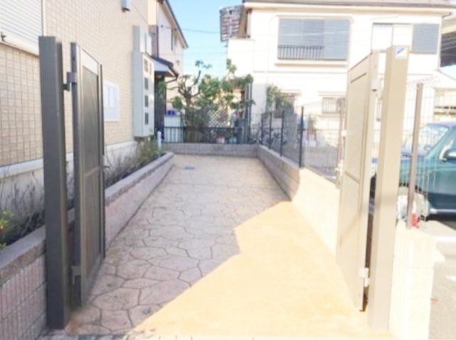 エントランス　★お部屋探しは株式会社タウンハウジング東京まで★