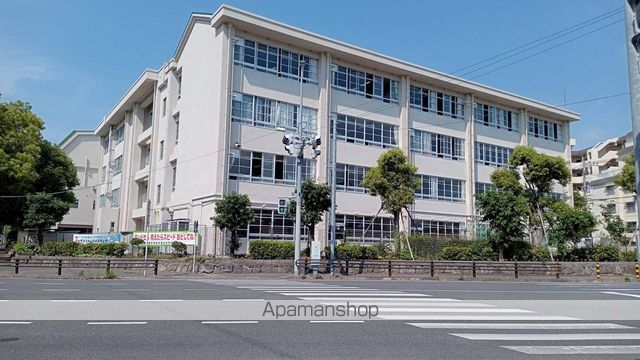 小学校　福岡市立小学校横手小学校（小学校）まで1325m