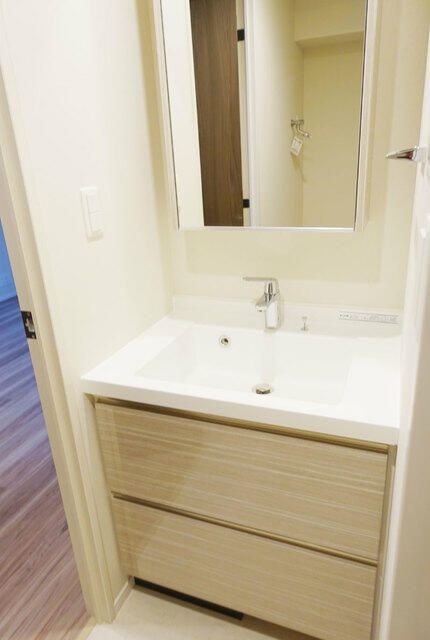 洗面設備　写真は同タイプ住居です