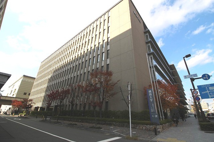 大学・短大　佛教大学二条キャンパス（大学・短大）まで560m