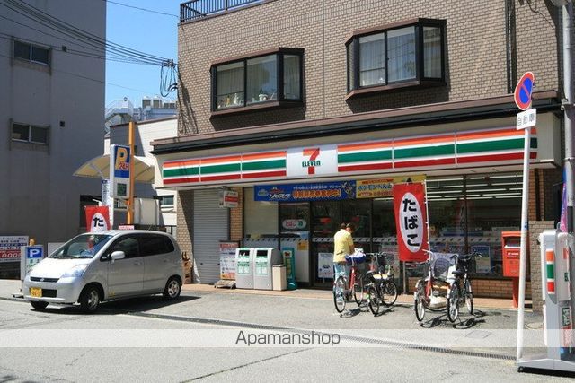 コンビニ　セブン－イレブン池田石橋１丁目店（コンビニ）まで705m