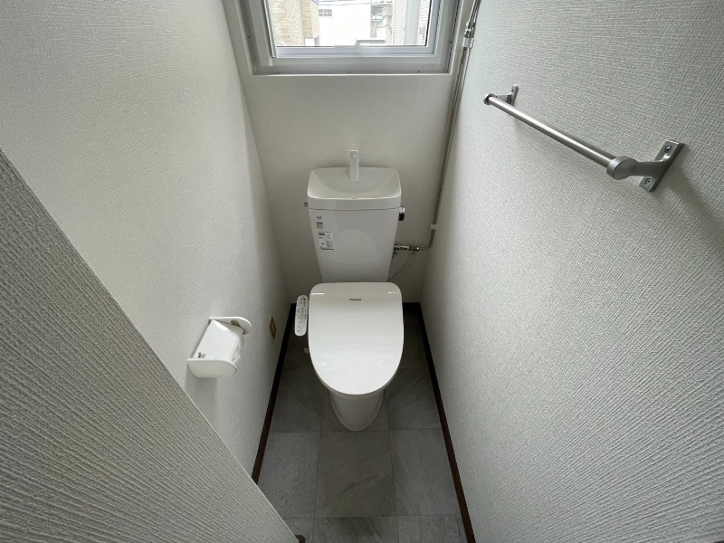 トイレ　清潔感があり安心して使用できるトイレになっておりました。