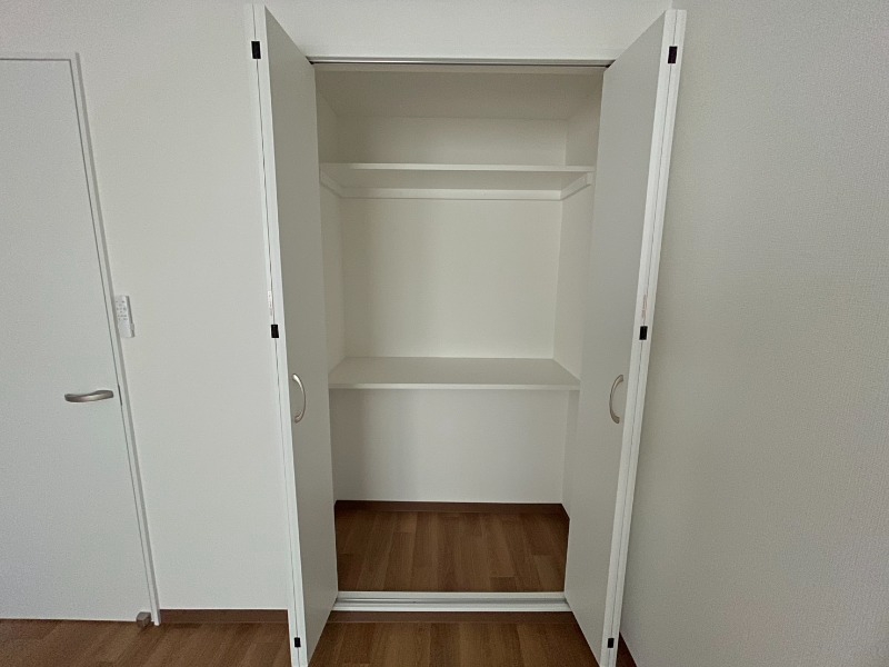 収納　クローゼットがありました。お洋服や荷物はここへ
