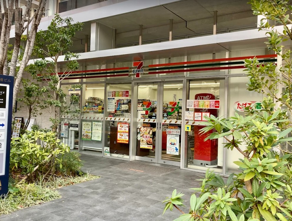 コンビニ　セブンイレブン港区麻布十番1丁目店（コンビニ）まで153m