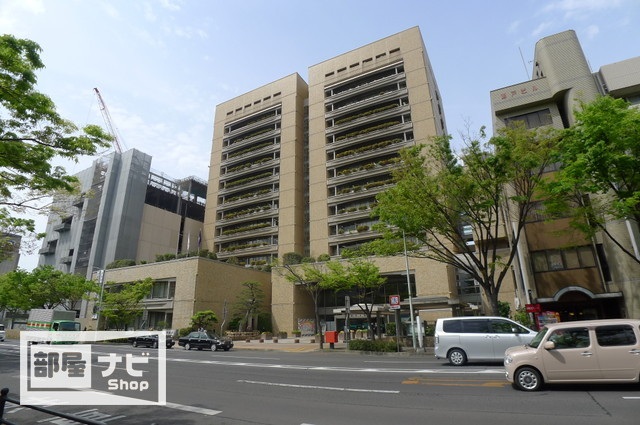 ドラックストア　ダイコクドラッグ高松兵庫町店（ドラッグストア）まで389m