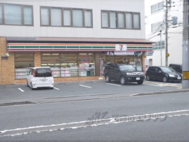 コンビニ　セブンイレブン阪急大宮駅南店（コンビニ）まで180m