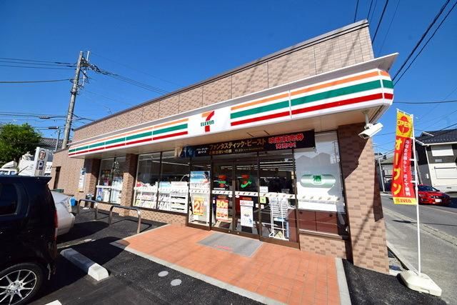 コンビニ　セブンイレブン横浜さちが丘店（コンビニ）まで542m