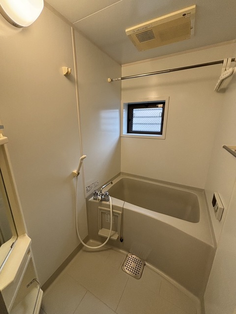 バス・シャワールーム　別部屋参考写真です