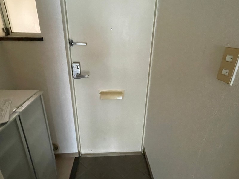 玄関　別部屋参照