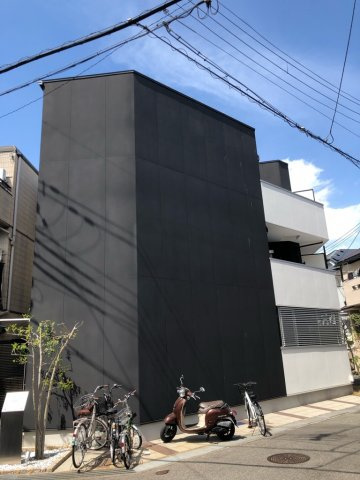 建物外観　オートロック完備☆