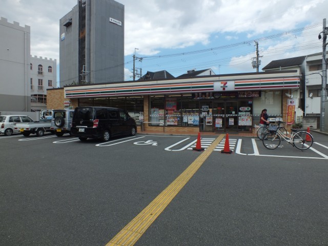 コンビニ　セブンイレブン大阪木川西淀川通店（コンビニ）まで628m