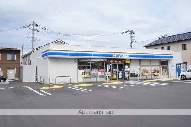 コンビニ　ローソン（コンビニ）まで558m