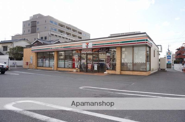 コンビニ　セブンイレブン（コンビニ）まで963m