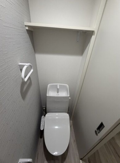 トイレ　※別室の参考写真の為、現況優先です。