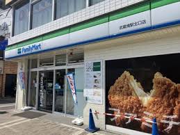 コンビニ　ファミリーマート武蔵境駅北口店（コンビニ）まで505m