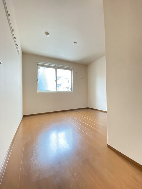 その他部屋・スペース　使い勝手のいい寝室です