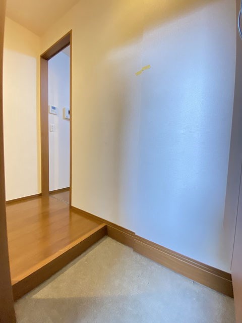 玄関　収納もある玄関です