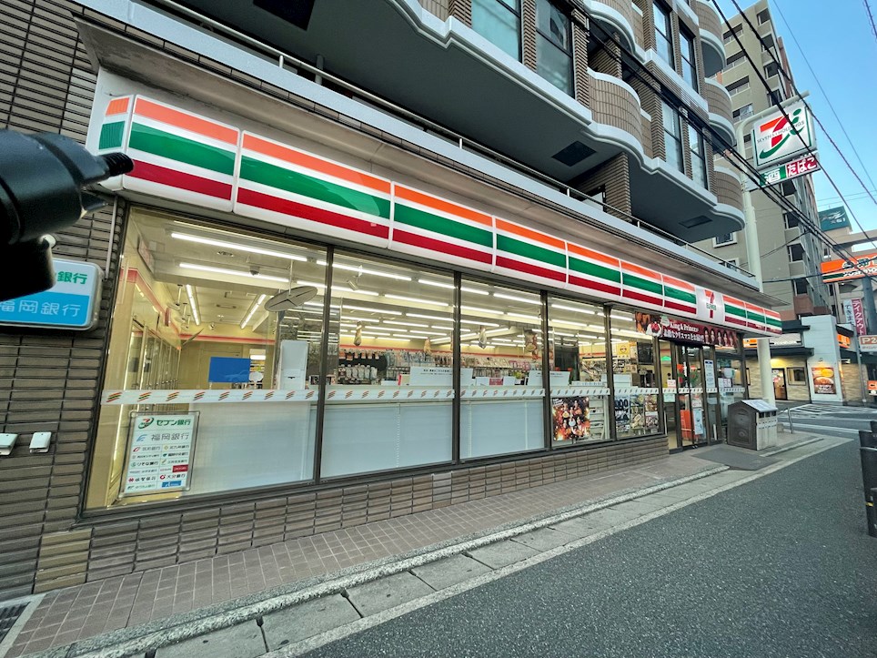 コンビニ　セブンイレブン 福岡大橋駅西店（コンビニ）まで166m