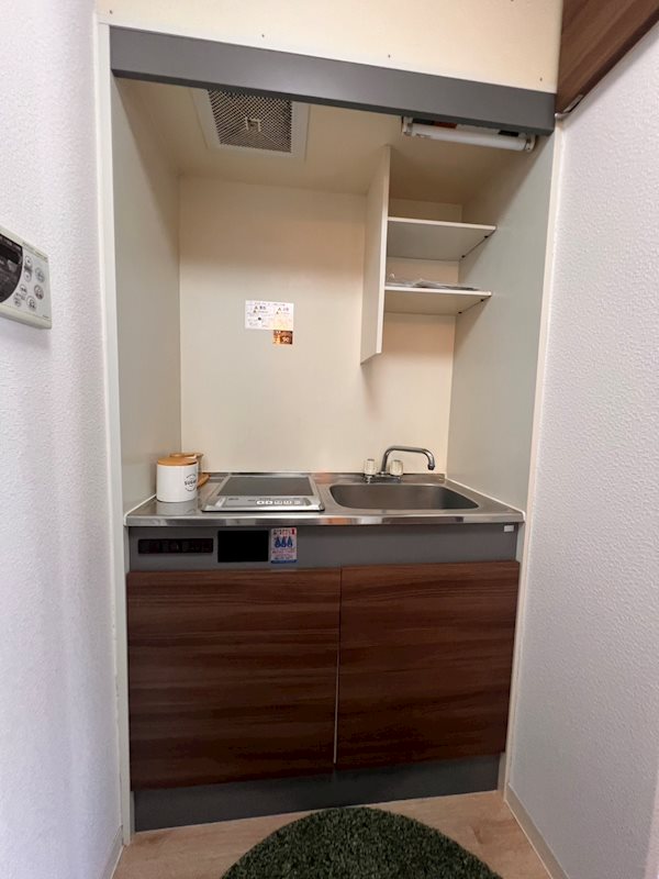 キッチン　1口電気コンロのキッチンです