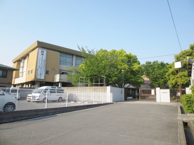 高校・高専　大阪府立枚方高等学校（高校・高専）まで1205m